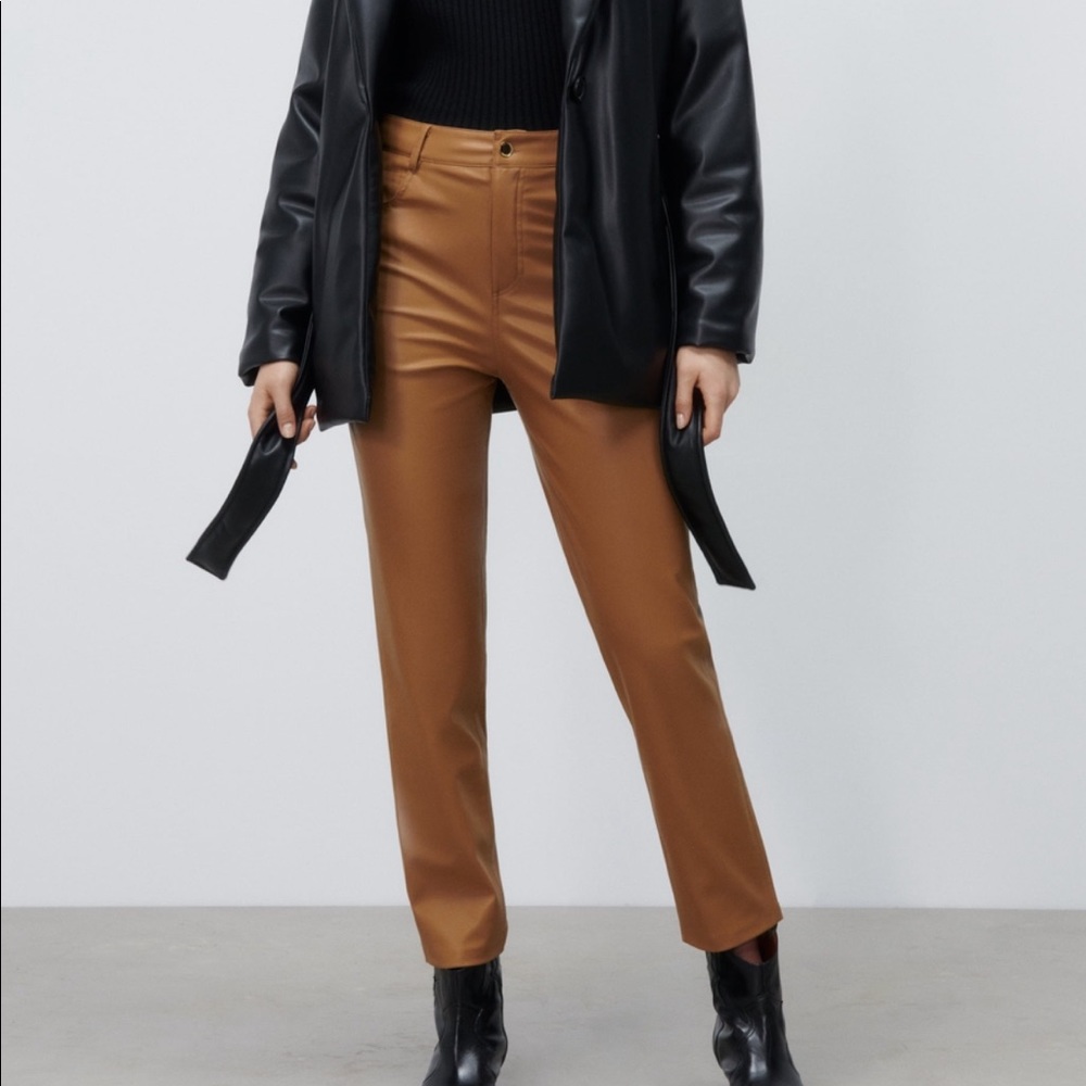 ZARA FAUX LEATHER MOM FIT PANTS